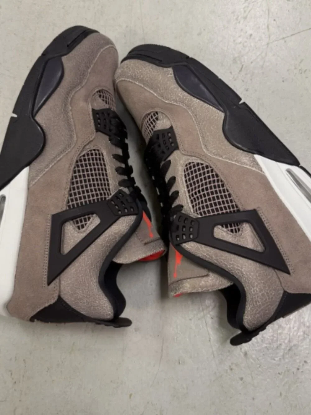 Nike Jordan 4 Retro Taupe Haze